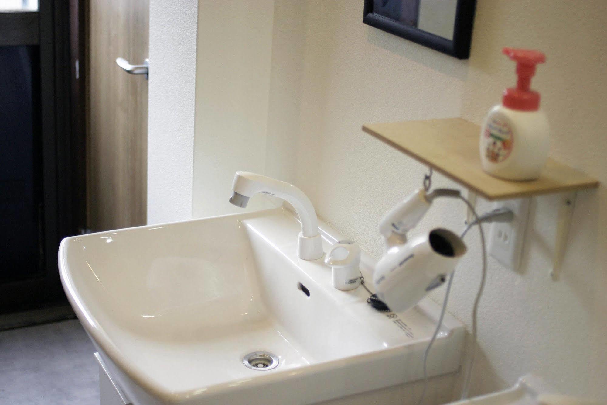 Guesthouse Sensu Токио Екстериор снимка
